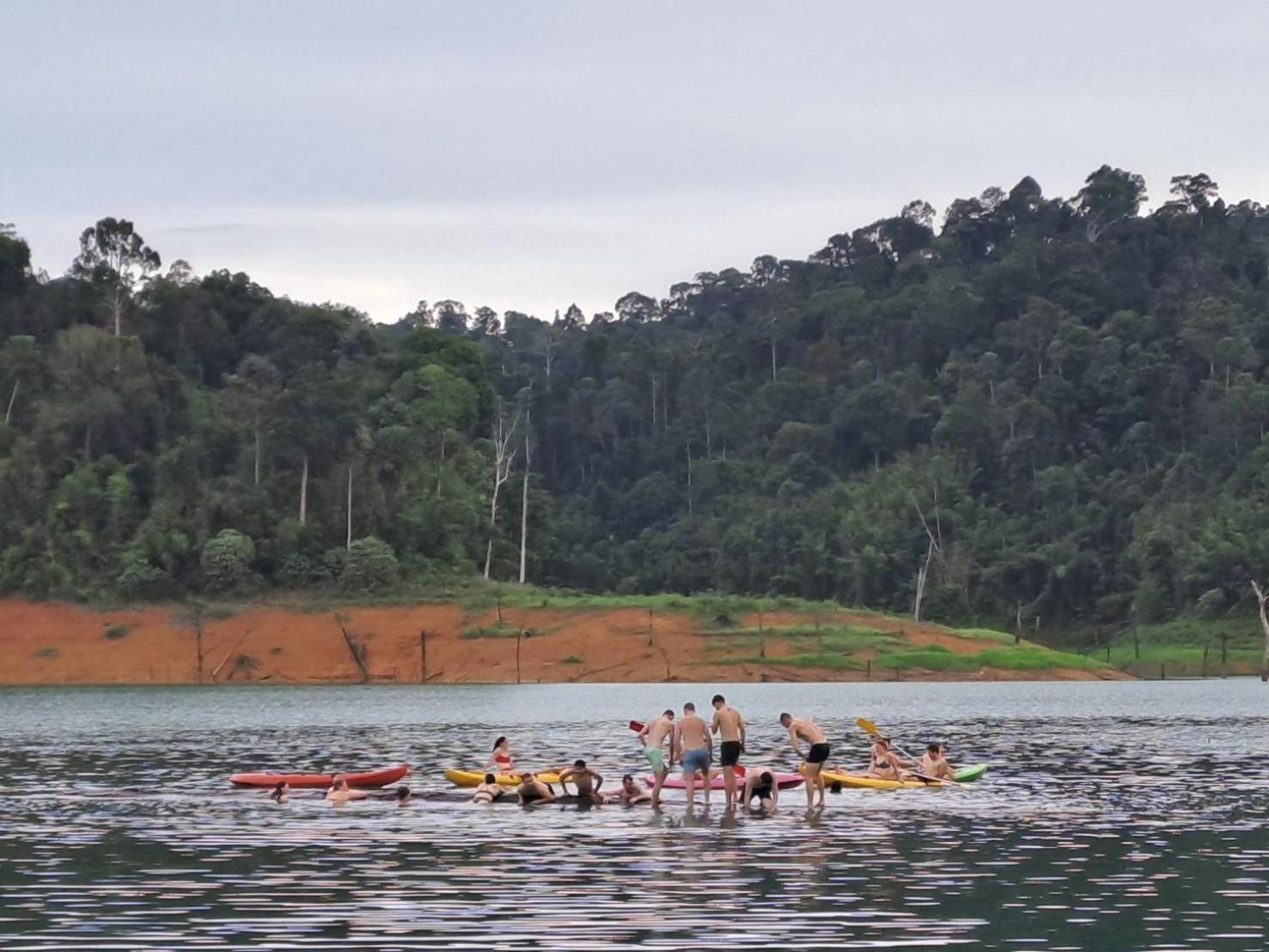 Khao Sok Inn Hostel Khao Sok National Park Zewnętrze zdjęcie